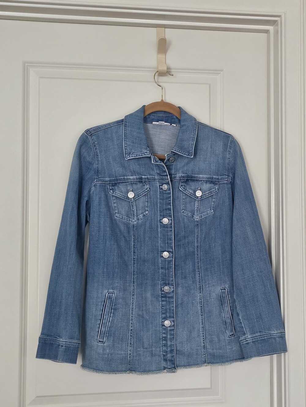 Chico's Denim Jacket - Perfect Condition - Medium (Chico's Size 1)